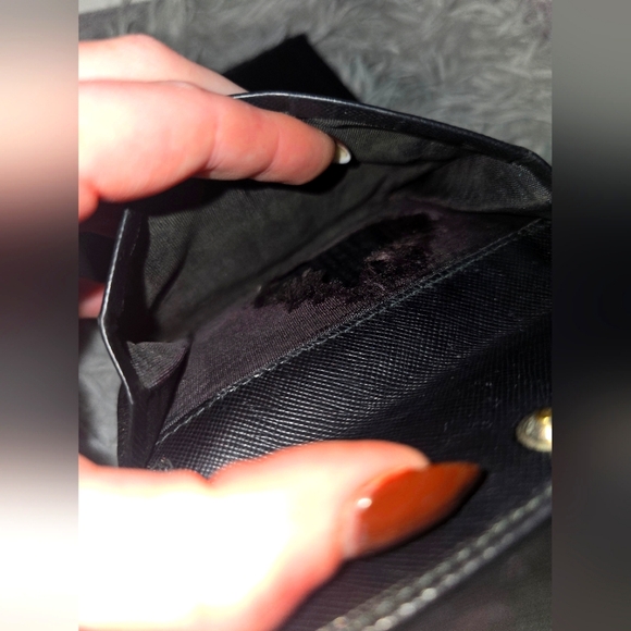 Prada Black Nylon Compact Wallet (GUC)(READ DESCRIPTION) - Picture 5 of 8